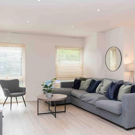 3 Bedroom Bungalow Close To Peak District With Garden シェフィールド エクステリア 写真