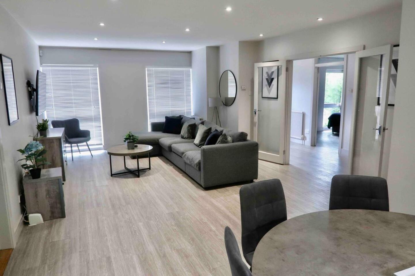 3 Bedroom Bungalow Close To Peak District With Garden シェフィールド エクステリア 写真