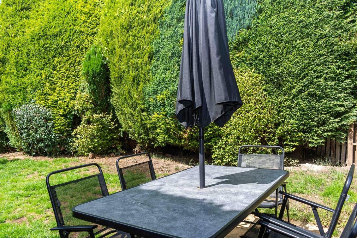 3 Bedroom Bungalow Close To Peak District With Garden シェフィールド エクステリア 写真