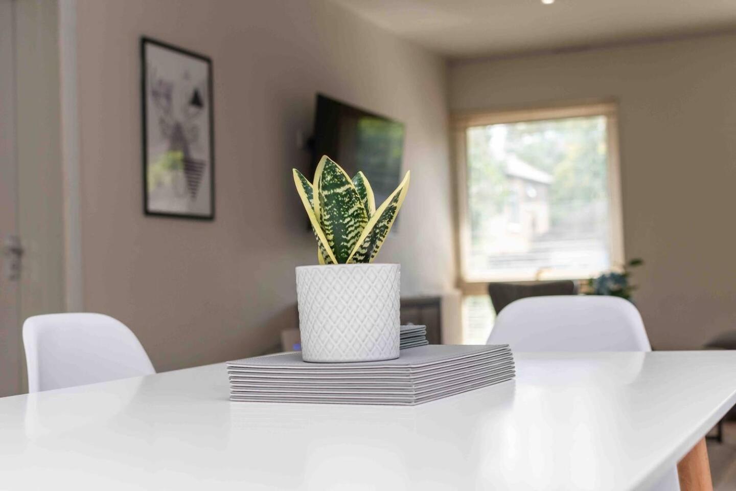 3 Bedroom Bungalow Close To Peak District With Garden シェフィールド エクステリア 写真