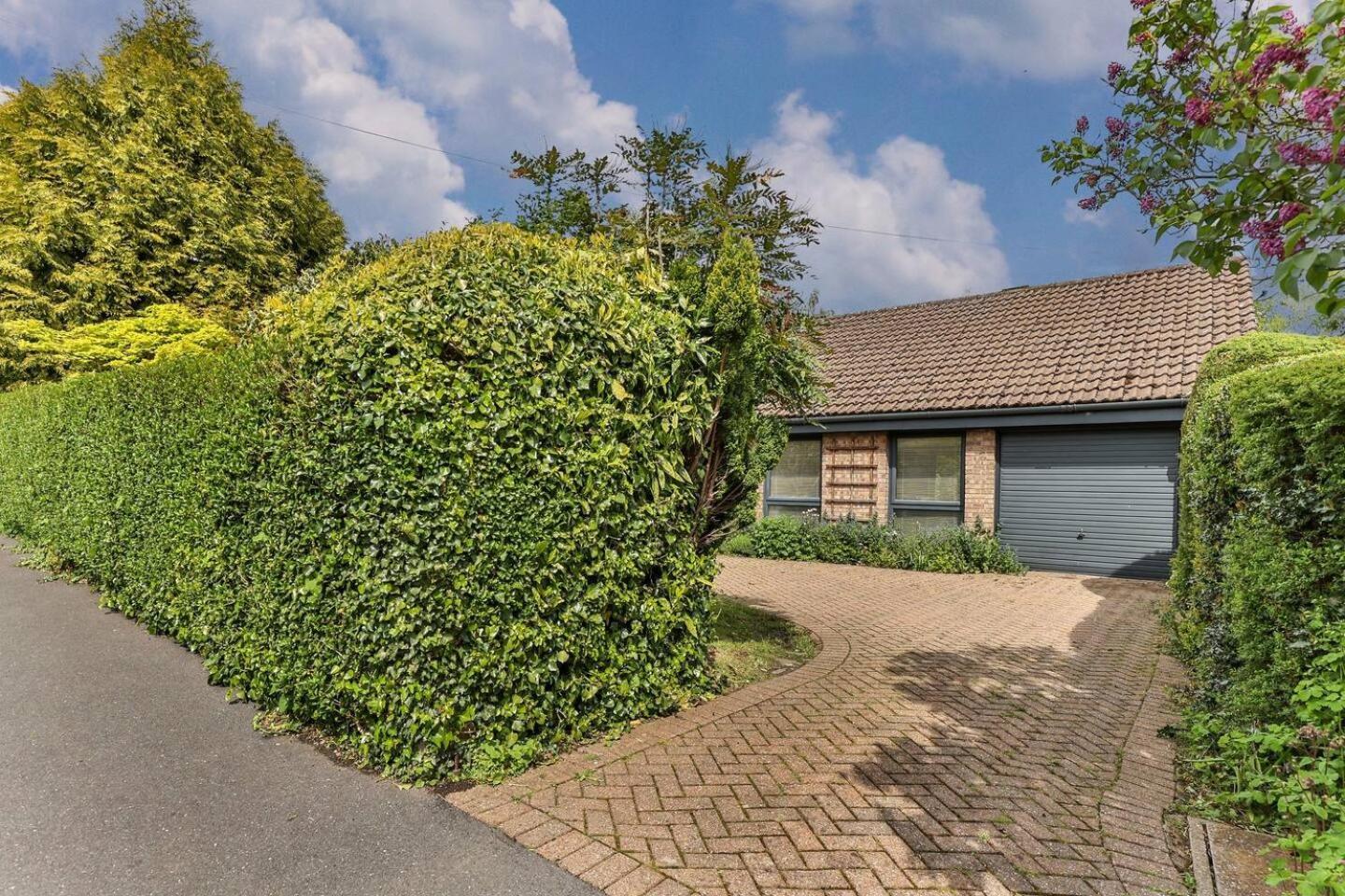 3 Bedroom Bungalow Close To Peak District With Garden シェフィールド エクステリア 写真